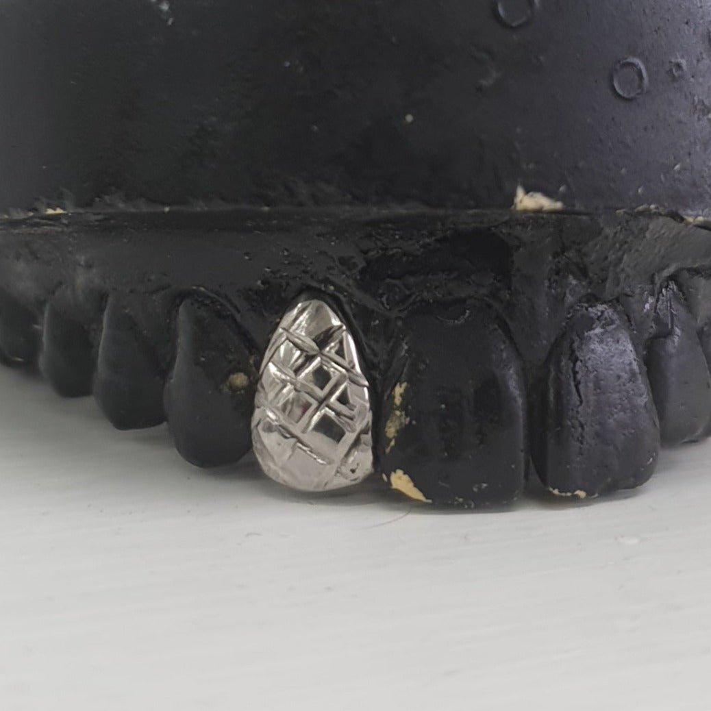 Solid Single Diamond Cut Gold Cap