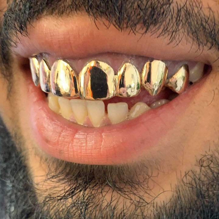 Eight Set of Grillz
